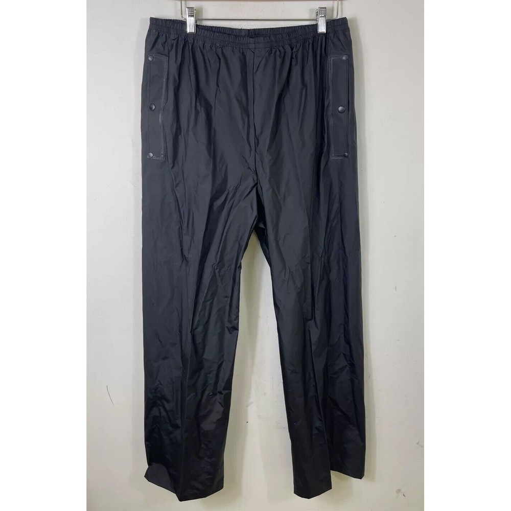 Columbia men’s rain pants, size large.